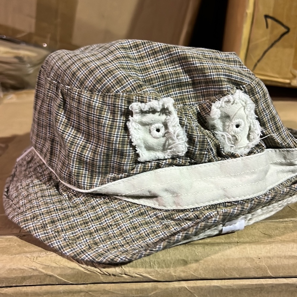 bucket hat - Picture 3 of 5